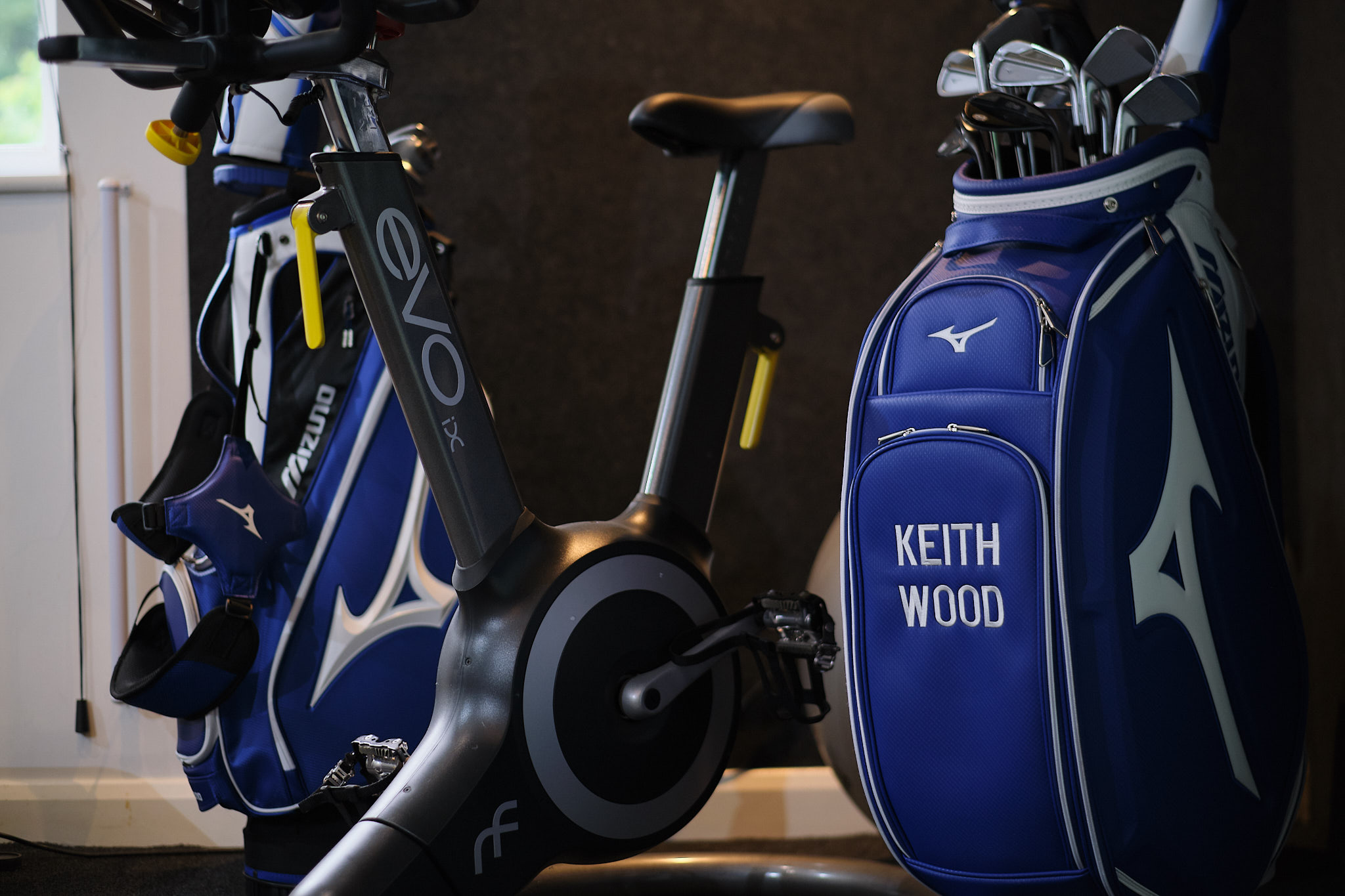 keith wood golf bags, indoor golf studio